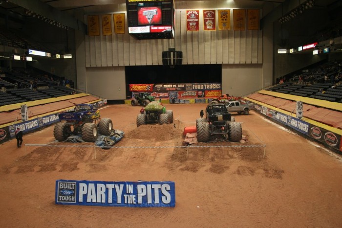 2008 MonsterTruckShow-093.jpg